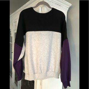 Vintage Active Wear Color Blocking Sweater in Grey, Black, Purple Men’s size L